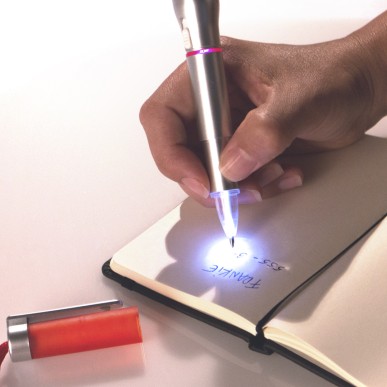 Mustap - 2 Leds. Piles Bouton Incluses